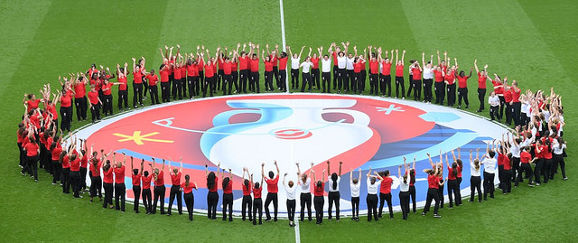 Article : L&rsquo;Euro 2016 et ses tweets délirants