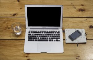 Article : Un blogueur n’est pas un glandeur derrière son ordinateur